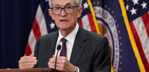 Trump está avaliando ação judicial contra Powell sobre reforma, diz Casa Branca