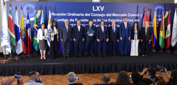 Brasil conversa com Canadá para retomar negociações de acordo comercial com Mercosul
