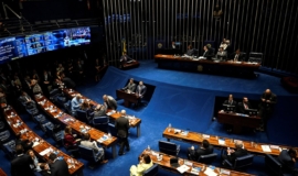 Senado aprova projeto de proteção de crianças em ambientes digitais, que segue à sanção