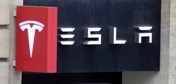 Tesla aprova prêmio em ações de US$29 bi para Elon Musk