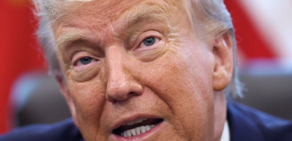 Trump diz que Bolsonaro é alvo de tentativa de execução política