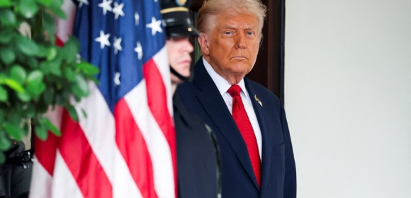 Trump tenta estratégia antiga, de grupo de trabalho, em relação ao fentanil da China