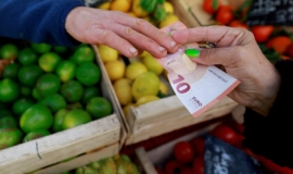 Consumidores da zona do euro elevam expectativas de inflação, mostra pesquisa do BCE