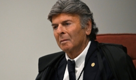 Fux vota para inocentar Bolsonaro de todas as acusações em julgamento de golpe; placar 2 a 1 pela condenação