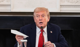 Juíza diz que provavelmente bloqueará demissões em massa de Trump durante paralisação do governo