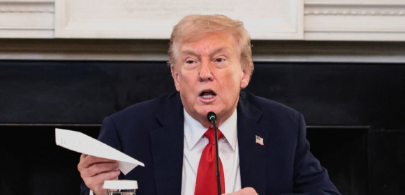 Juíza diz que provavelmente bloqueará demissões em massa de Trump durante paralisação do governo
