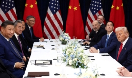 Trump reduz tarifas da China em acordo com Xi sobre fentanil e terras raras
