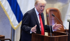 EUA estão prontos para acordo com Irã quando Teerã estiver, diz Trump