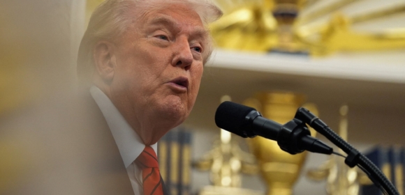 Trump está a caminho de se encontrar com Xi na Coreia do Sul, diz Bessent