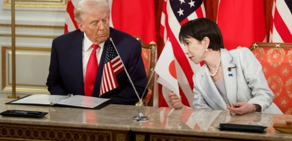Trump pediu à premiê japonesa para não agravar disputa com a China, dizem fontes
