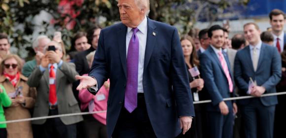 Trump diz à Fox News que EUA escoltarão petroleiros no Estreito de Ormuz se necessário