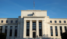 Fed vai atualizar suas projeções em meio a fortes incertezas geradas pela guerra