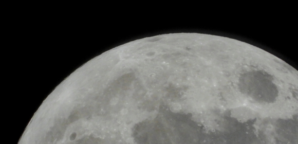 Tripulação da Artemis chega à Lua e se aproxima de distância recorde da Terra