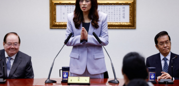 Líder da oposição de Taiwan chega para missão de “paz” na China, presidente pede conversas