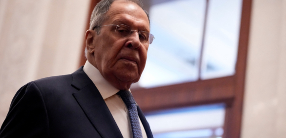Rússia está pronta para ajudar China com energia antes da visita de Putin, diz chanceler