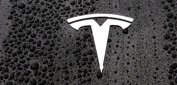 Tesla enfrenta ceticismo da UE em relação à tecnologia de direção autônoma