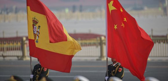 Embaixador dos EUA adverte Espanha para ter “muito cuidado” ao aprofundar laços com China