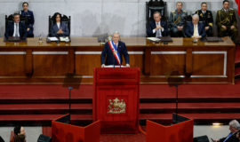 Presidente do Chile lança agenda legislativa em busca de restaurar sua popularidade