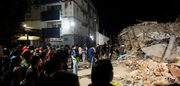 Milhares de pessoas podem ter morrido após dois fortes terremotos atingirem a Venezuela