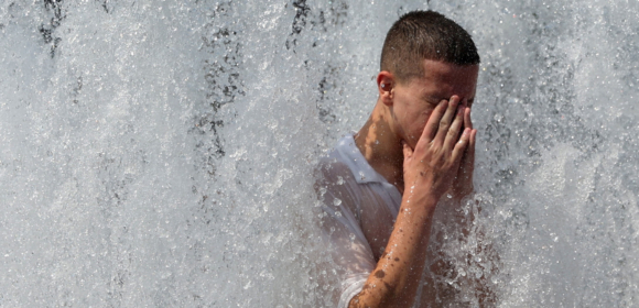 Onda de calor recorde causa transtornos na Europa, e França vê número de mortos aumentar