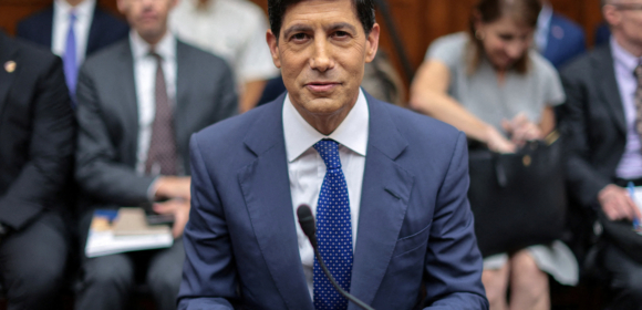Atividade econômica ganha força e inflação pode estar melhorando, mostra pesquisa do Fed