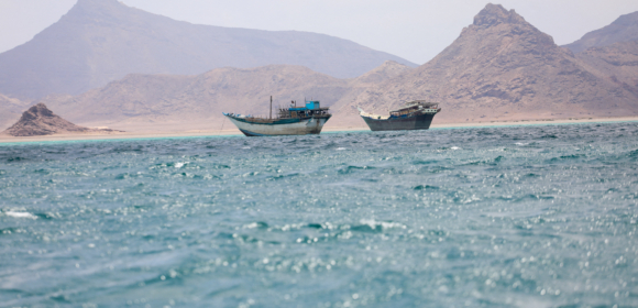 Tráfego marítimo em Bab el-Mandeb aumenta em meio a esperanças de solução para conflito entre EUA e Irã