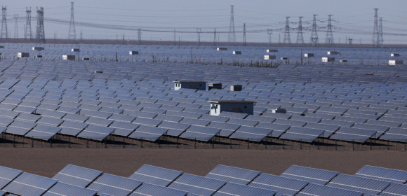 Energia solar ultrapassa o carvão como a maior fonte da China em capacidade instalada