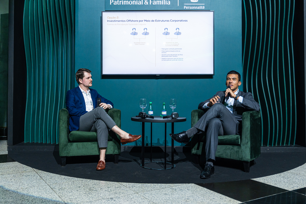 O especialista em Wealth Planning do Itaú Private Bank, Franco Messina, e o Managing Director da Catalyst, Daniel Amorim, em painel sobre sucessão patrimonial no Avenue Connection 2026
