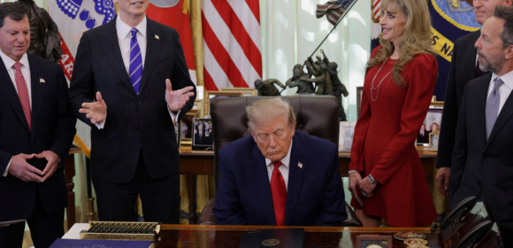Trump diz que  Diretoria do Federal Reserve gostaria de ver o país passar por dificuldades